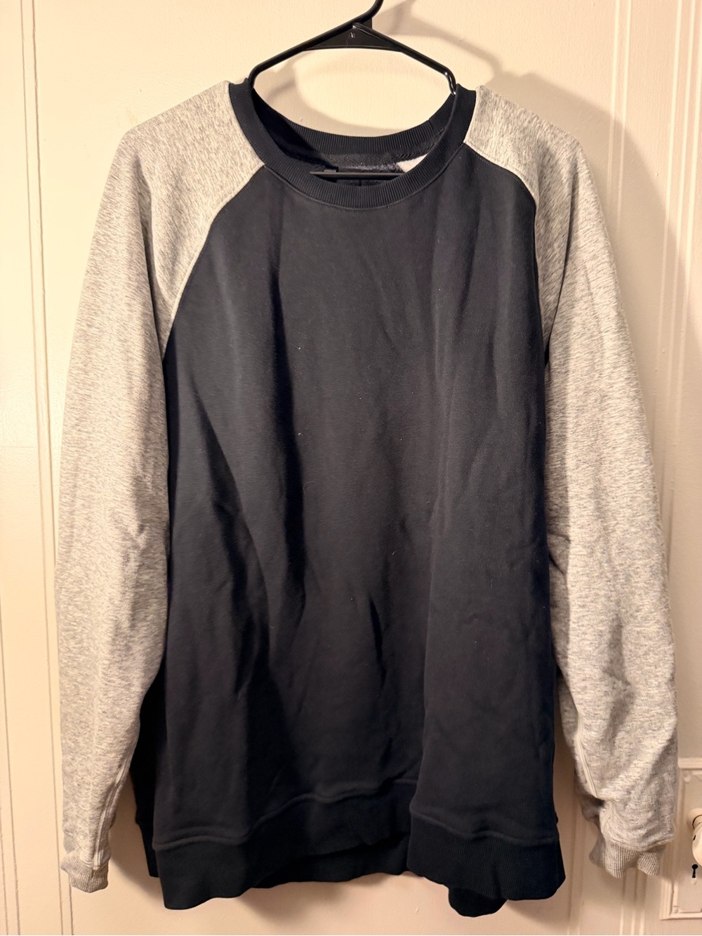 Men’s Fabletics Crewneck